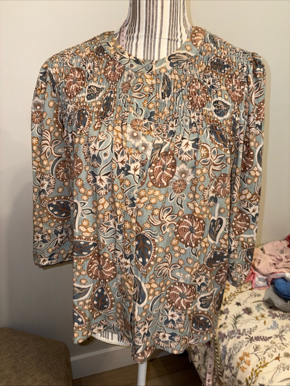 Blank Floral Smocked Button-Front Blouse - Blue, Brown & Cream sz L